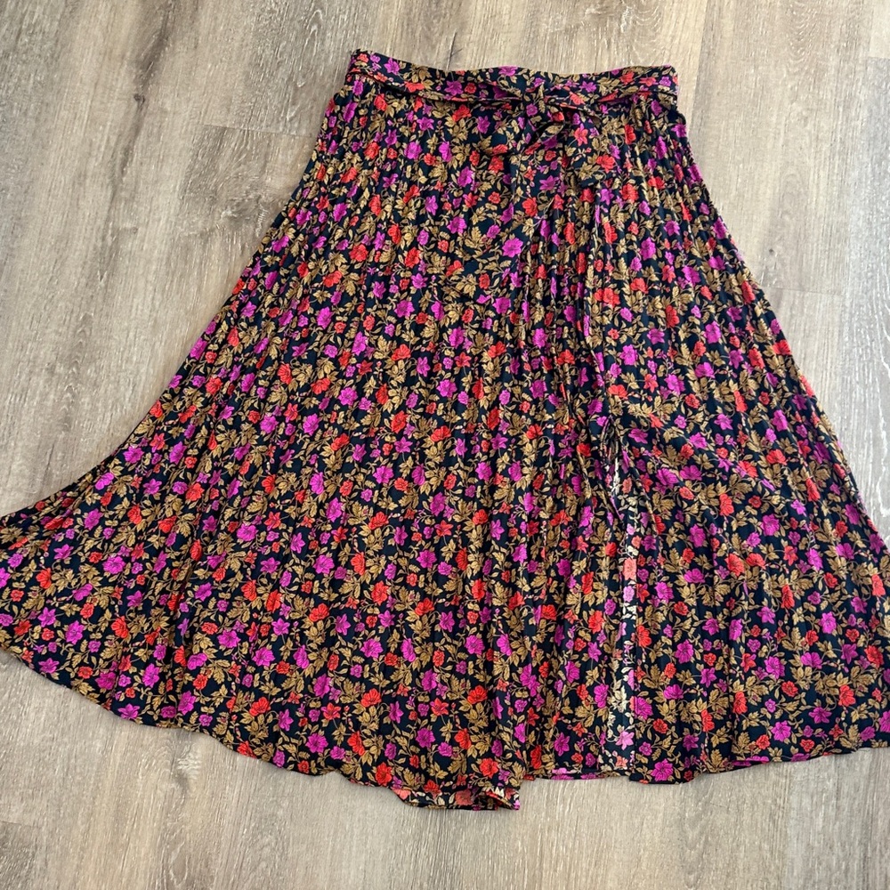 Skies Are Blue Floral Midi Skirt in Black and Pink